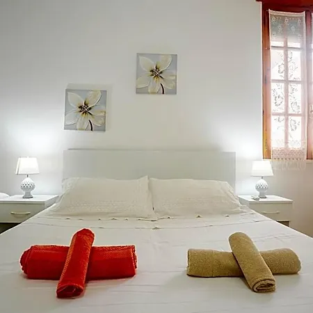 Casa Arianna, A Few Steps From The Sea Hébergement de vacances